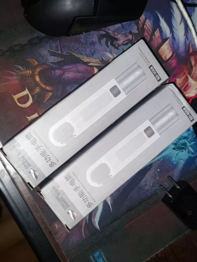 💓一分钱的手电到了