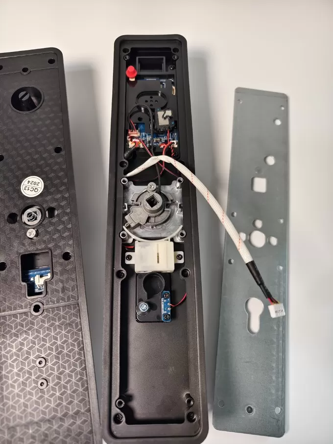 ㊙️只卖50元的指纹锁拆解给你看明白是真价格屠夫还是智商税？