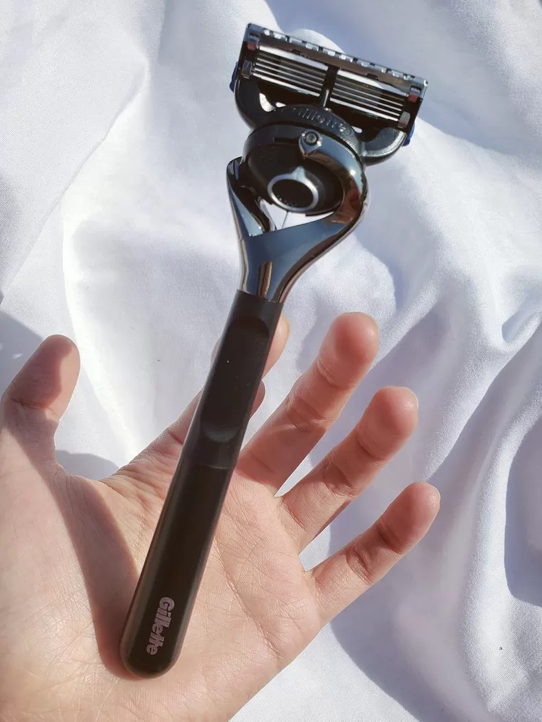🈲吉列磁力底座引力盒手动剃须刀评测吉列剃须刀怎么样?