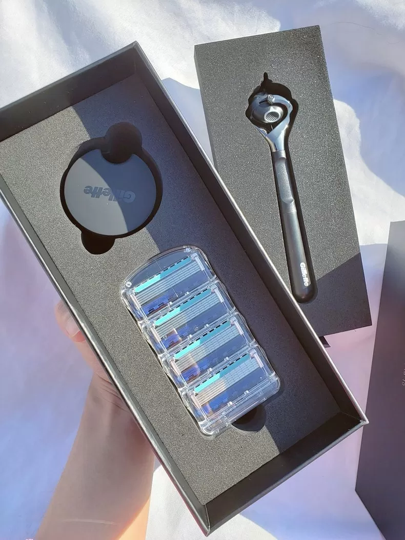 🈲吉列磁力底座引力盒手动剃须刀评测吉列剃须刀怎么样?