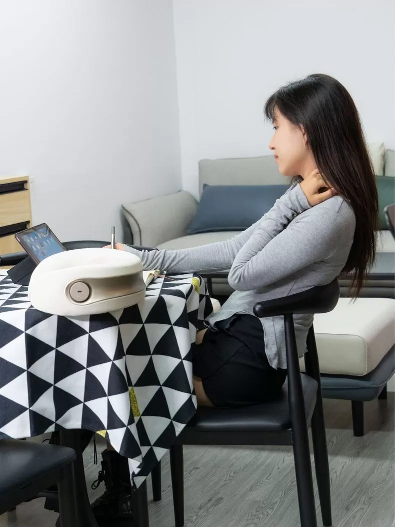 📢日本凉介MT01热敷颈椎按摩器评测凉介颈椎按摩器怎么样?