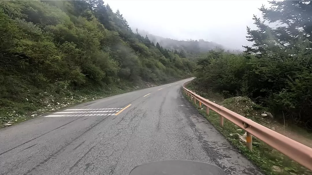 旅游推荐离职之后，我骑着烂摩托从北京到西藏、新疆……✨(1)