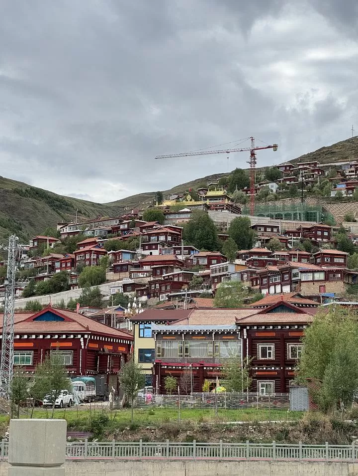 旅游推荐离职之后，我骑着烂摩托从北京到西藏、新疆……✨(1)