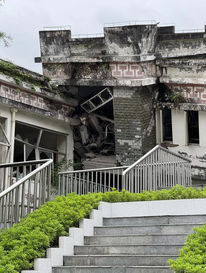 旅游推荐离职之后，我骑着烂摩托从北京到西藏、新疆……✨(1)