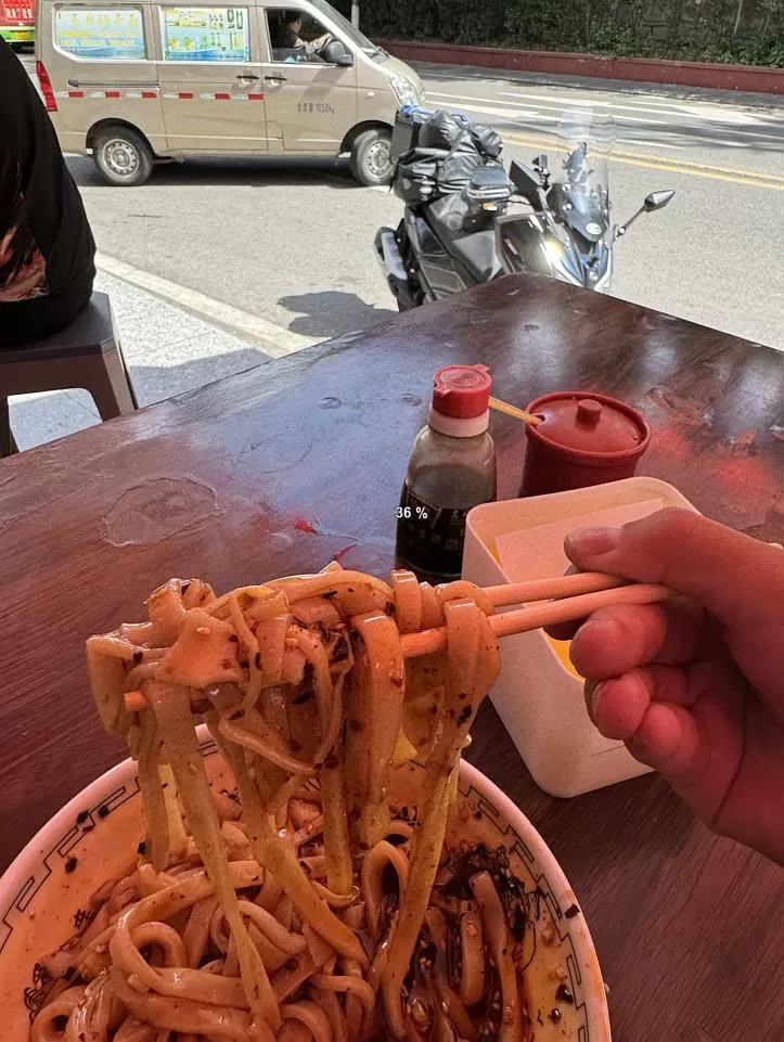 旅游推荐离职之后，我骑着烂摩托从北京到西藏、新疆……✨(1)