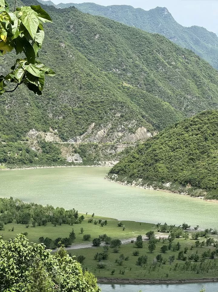 旅游推荐离职之后，我骑着烂摩托从北京到西藏、新疆……✨(1)