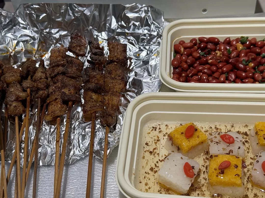 旅游推荐一人游：在城🌟市旅行是白天不想出门和晚上出门吃饭的连续…西安重庆游（更新中）