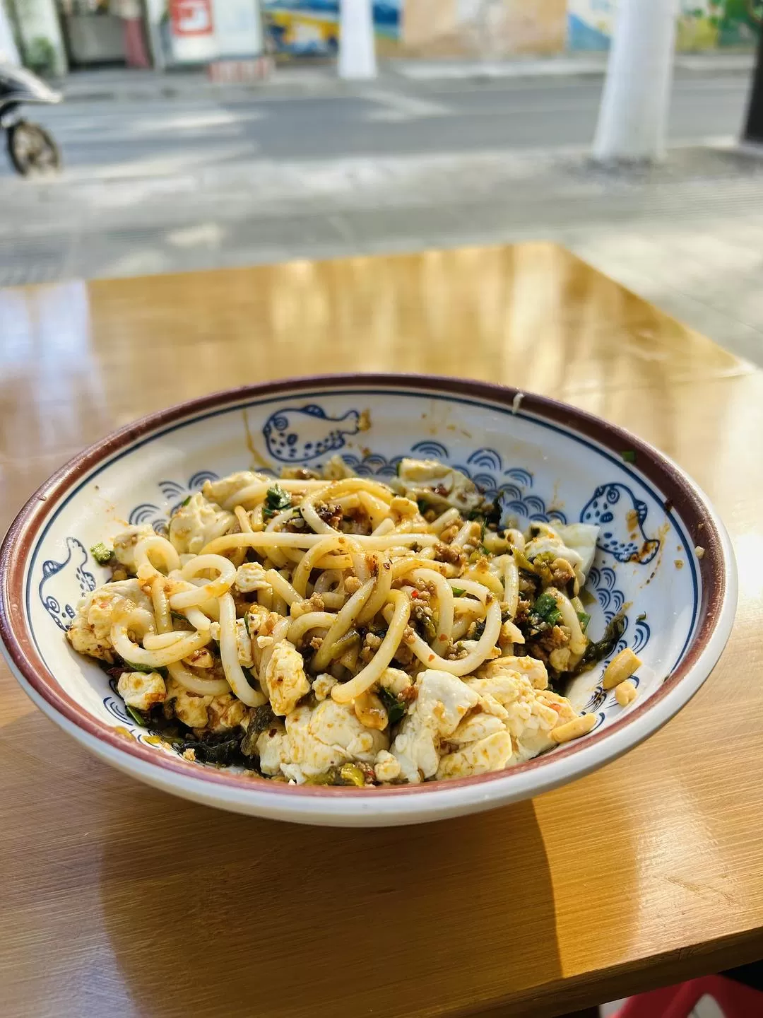 旅游推荐一人游：中年妇女头回独自旅游成功—💢—吃篇.大理&昆明