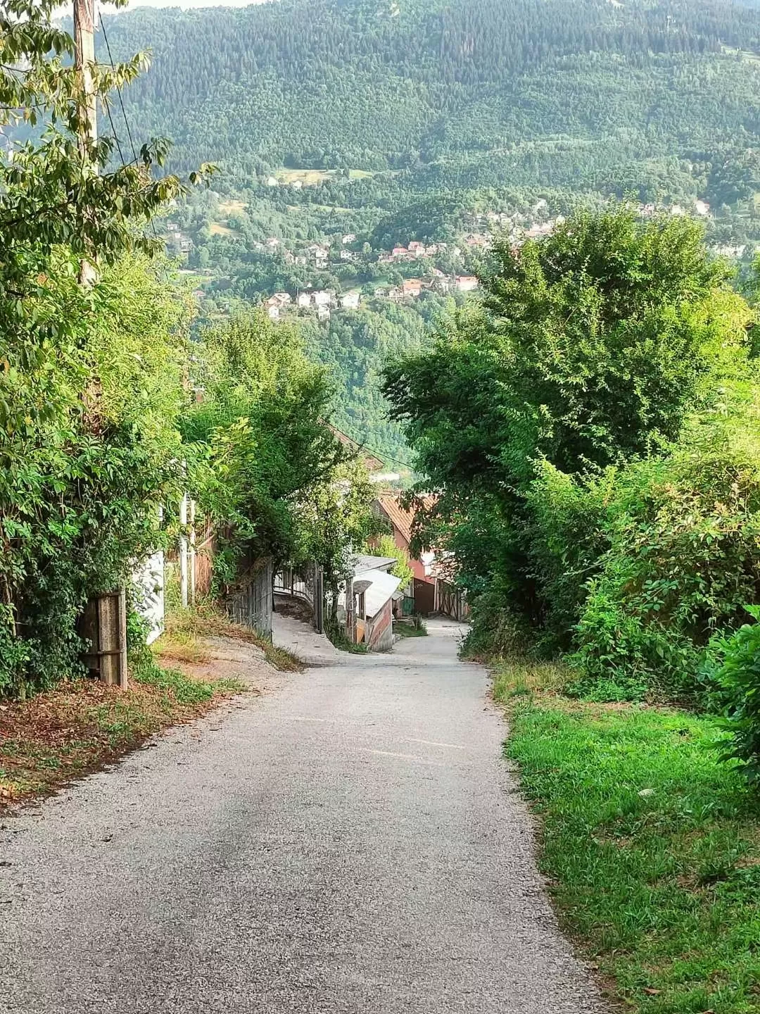 旅游推荐国外游：在一战起源💢地萨拉热窝，和当地人散步🚶