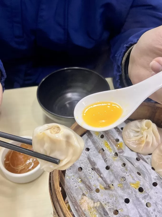 💢就想问问外国人他们咋知道的莱莱小笼？