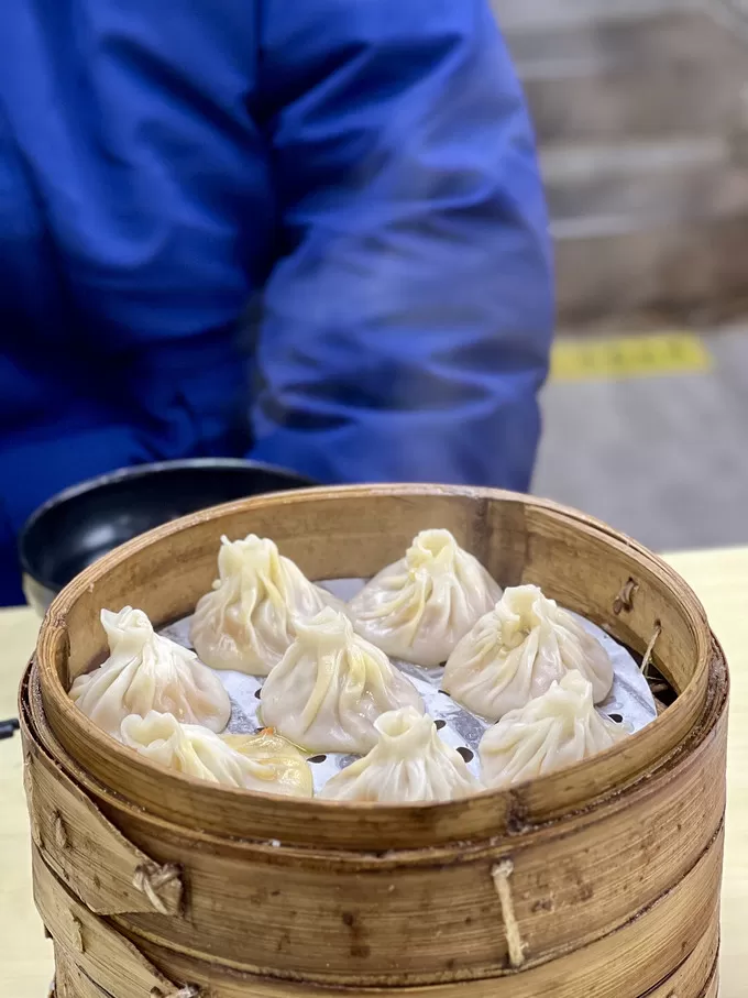 💢就想问问外国人他们咋知道的莱莱小笼？