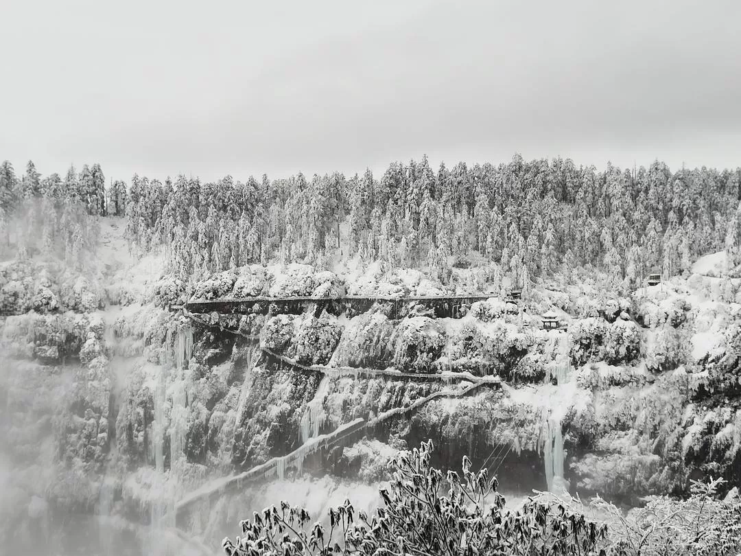 旅游推荐🈲家庭游：四川瓦屋山，柳江古镇两日冰雪游