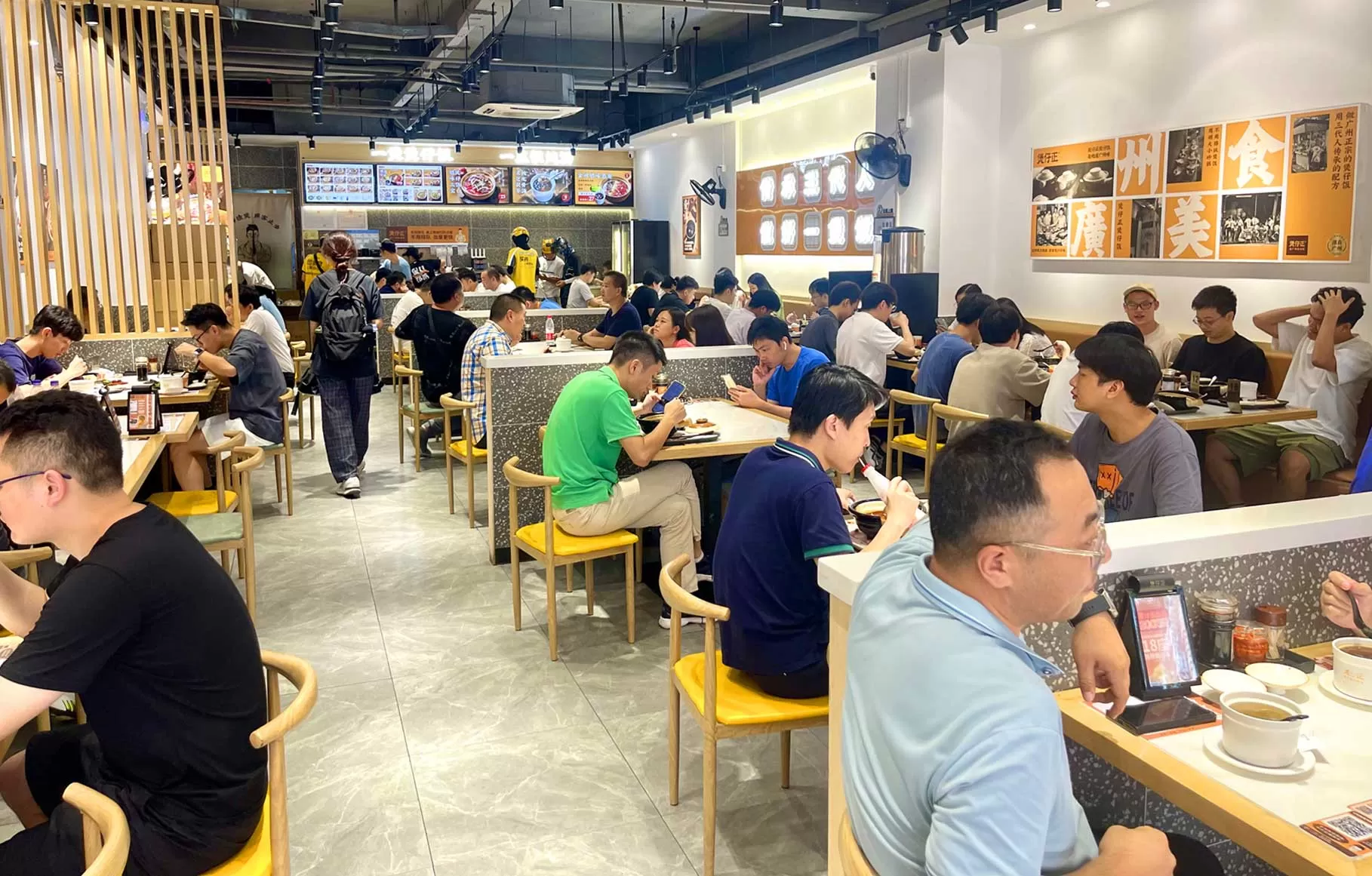 那么多煲仔饭品牌为什么大家都选”煲仔正“