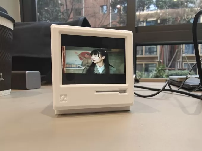 ㊙️闲鱼大量涌入这种摸鱼小副屏实际可以自己花小钱做一个