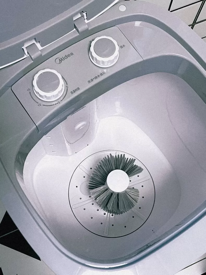 💗美的洗鞋机蓝光除菌鞋机器MX- GW02评测美的洗鞋机怎么样?