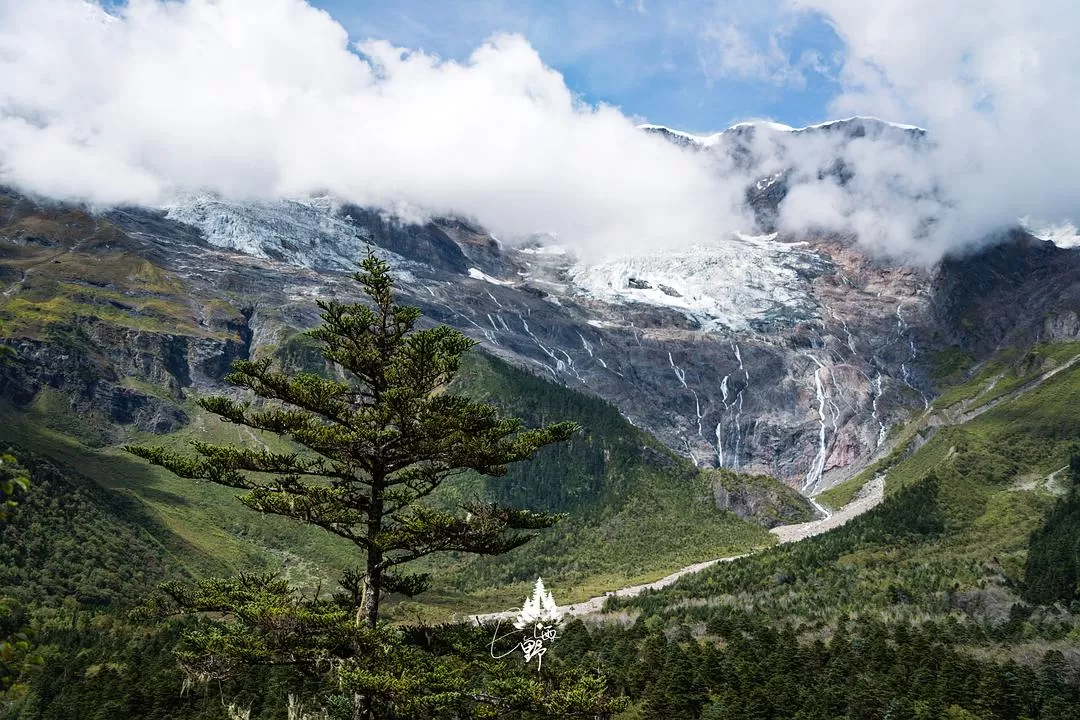 旅游推荐⚡一人游：错峰云南雨崩徒步路线