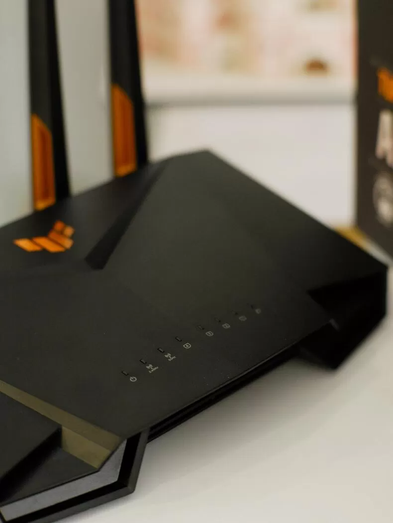 📢华硕TUFAX3000V2小旋风无线路由器评测华硕路由器怎么样?