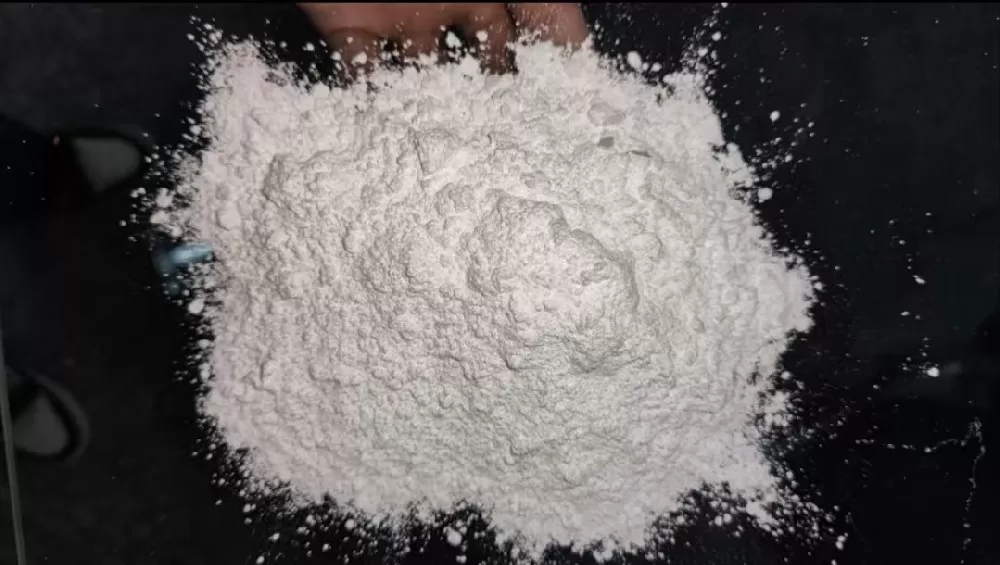 磷酸锆作为助剂添加到汽车内饰塑料件能达到什么效果？