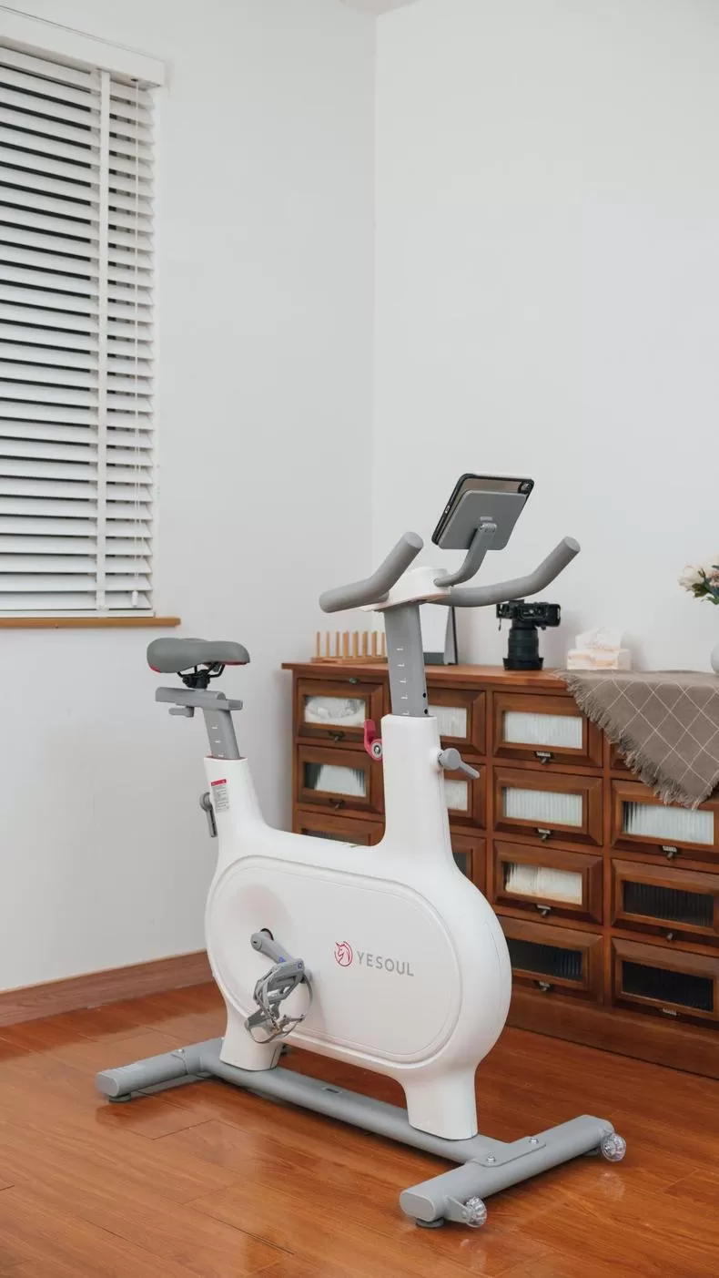 ㊙️野小兽动感单车怎么样?野小兽小白驹速燃动感单车M2评测