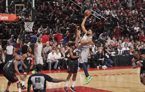 24-25 赛季 NBA 季后赛火箭 93:104 勇士，如何评价这场比赛？🔥