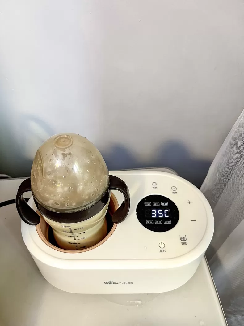 🉑小熊无水暖奶器恒温调奶器NNQ-P02A5评测小熊调奶器怎么样?