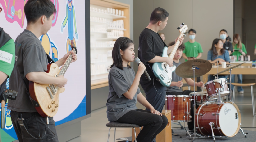 苹果刚更新了10几个功能，这次值得聊波大的